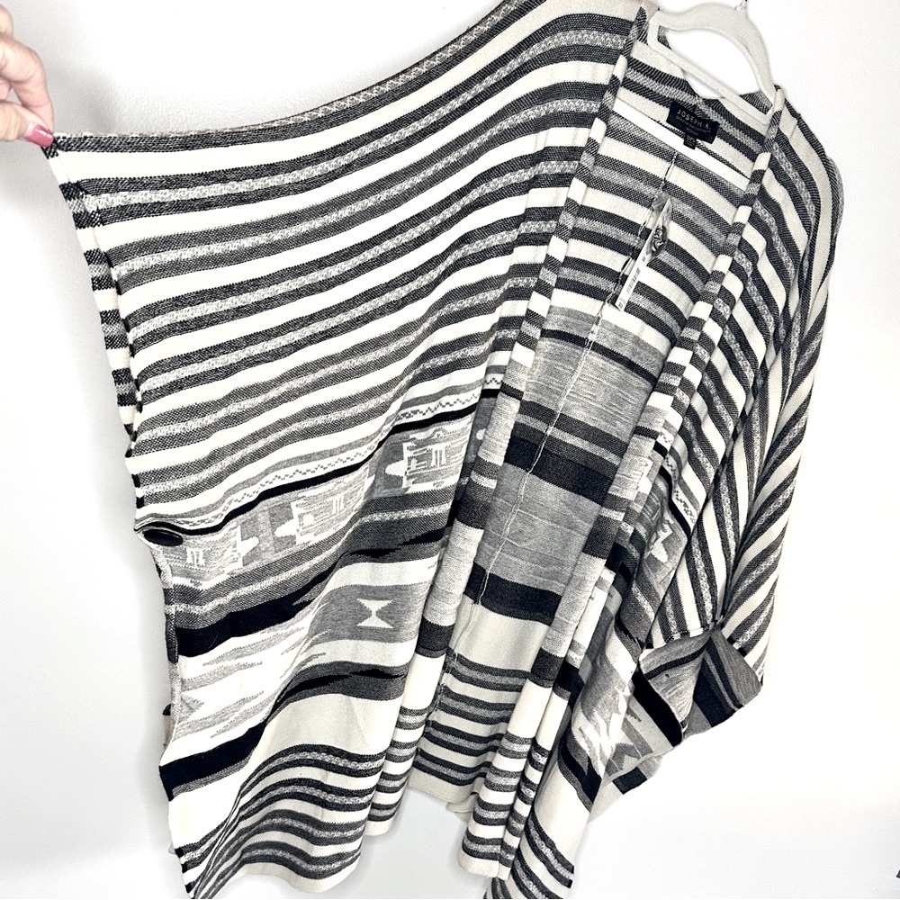 Joseph A Poncho Aztec Stripe Open Front One Size Stretchy Cozy